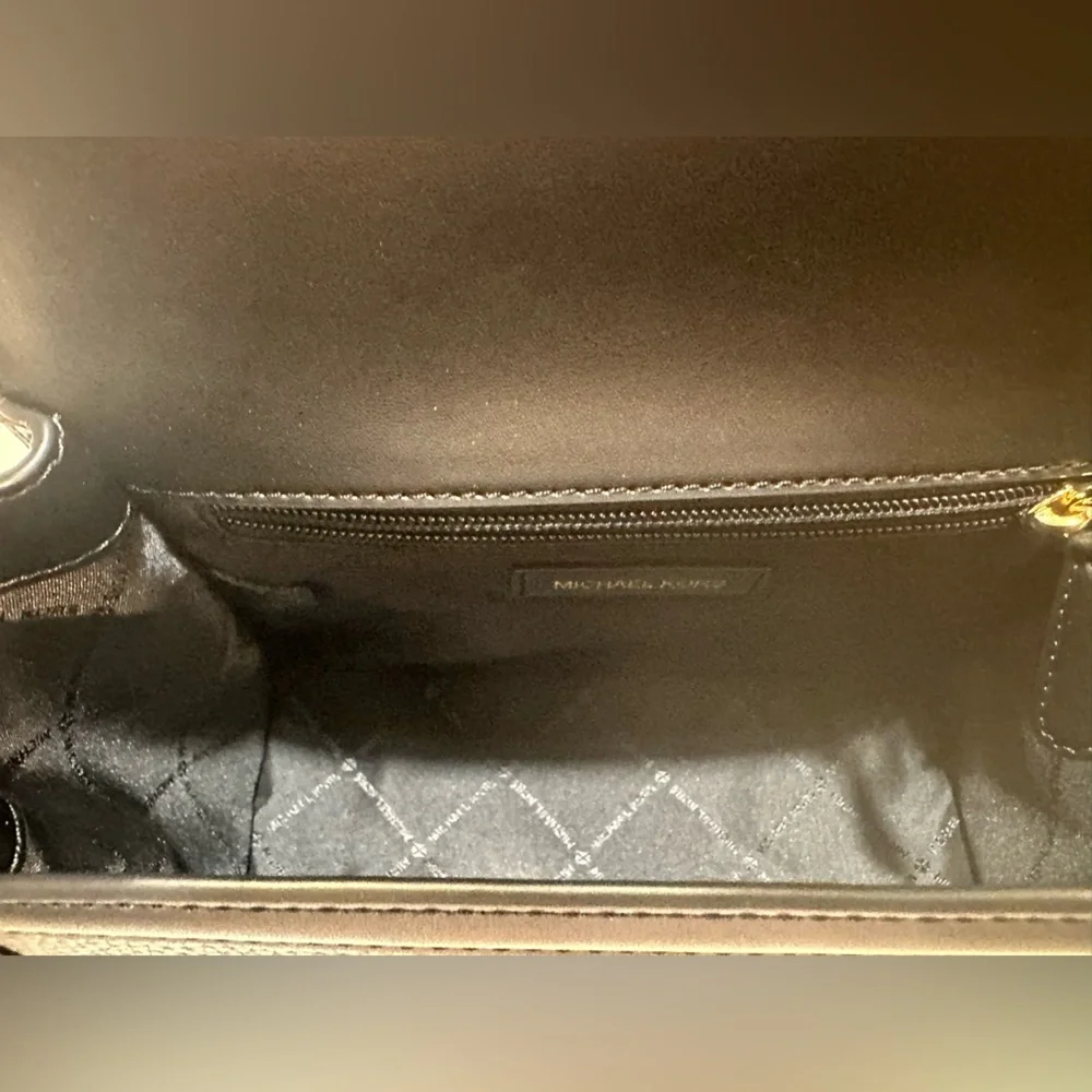 MICHAEL MICHAEL KORS Whitney Flap Satchel Signature Logo Black Leather NWT - Picture 3 of 7